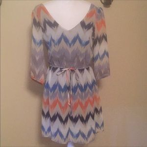 Fully lined dress chevron print $ REDUCED